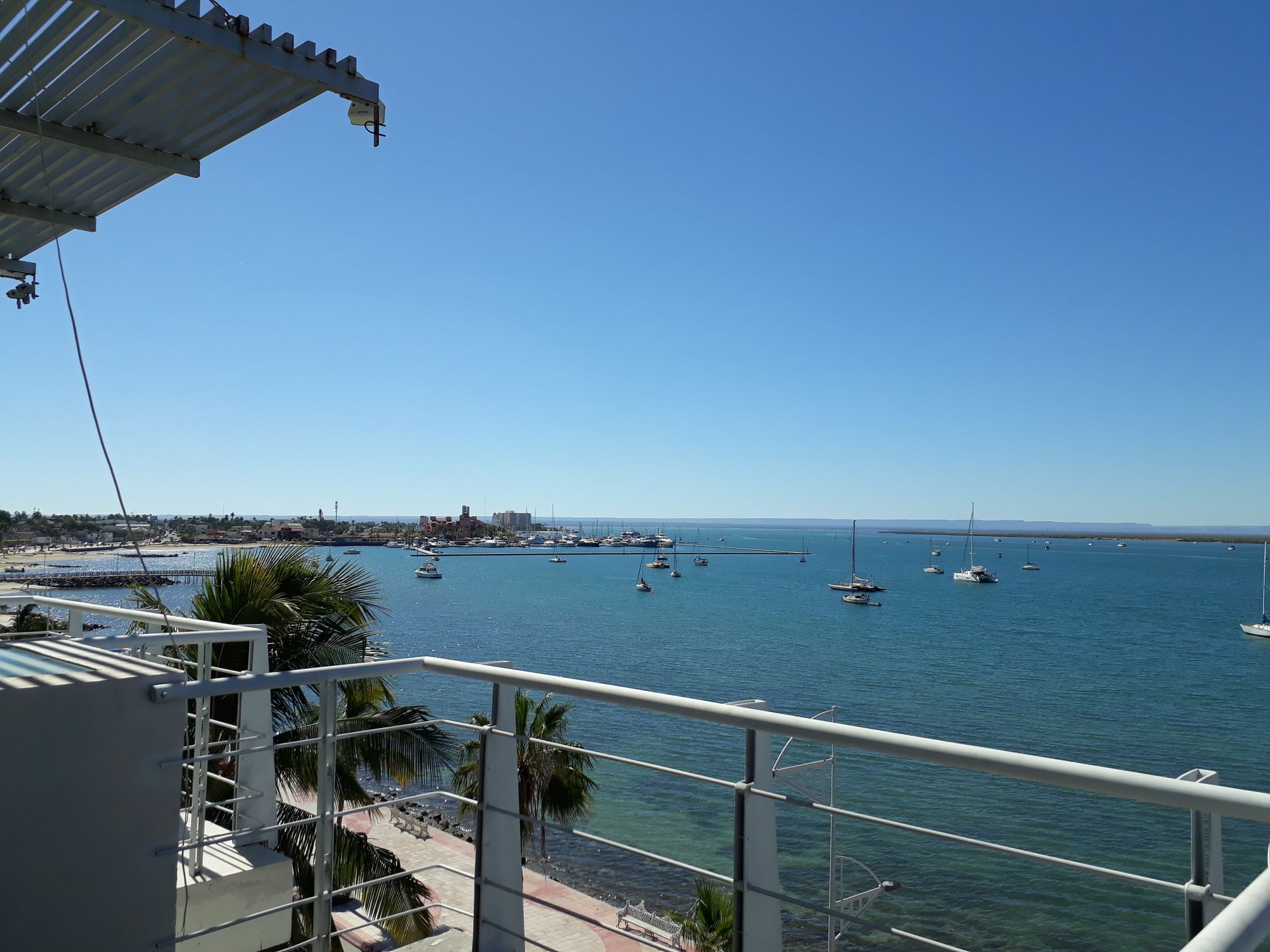 Hotel Seven Crown La Paz Malecón