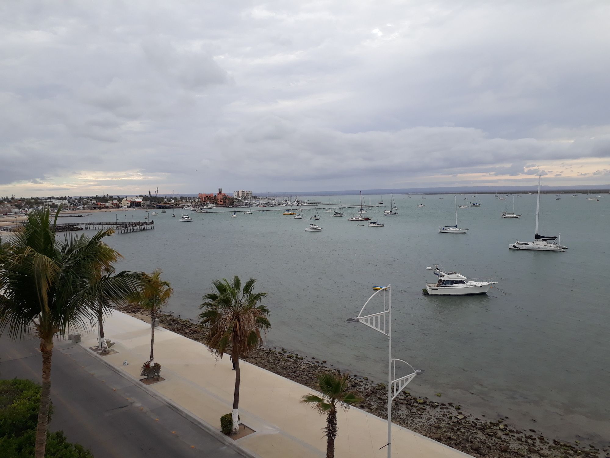 Hotel Seven Crown La Paz Malecón
