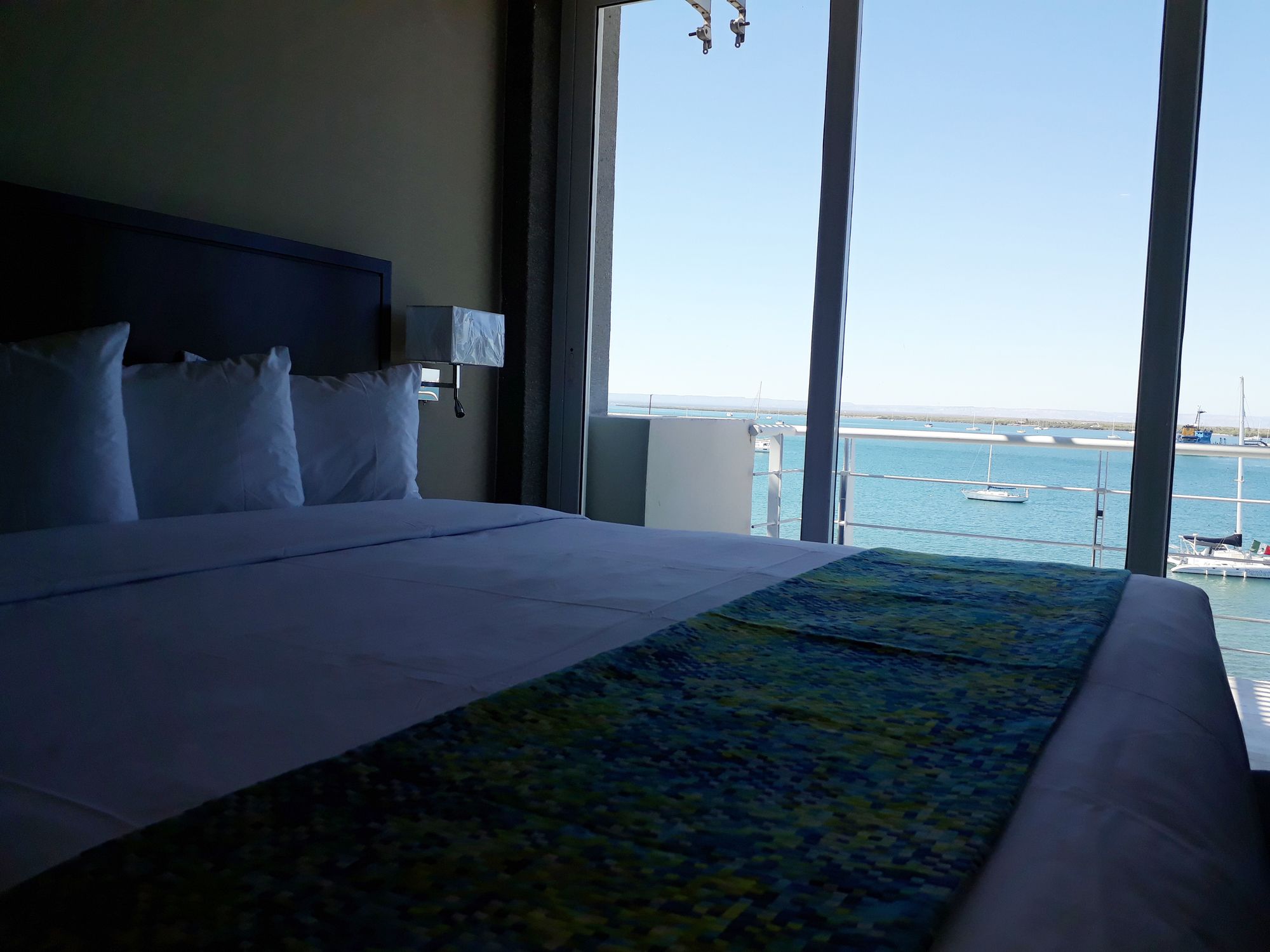 Hotel Seven Crown La Paz Malecón