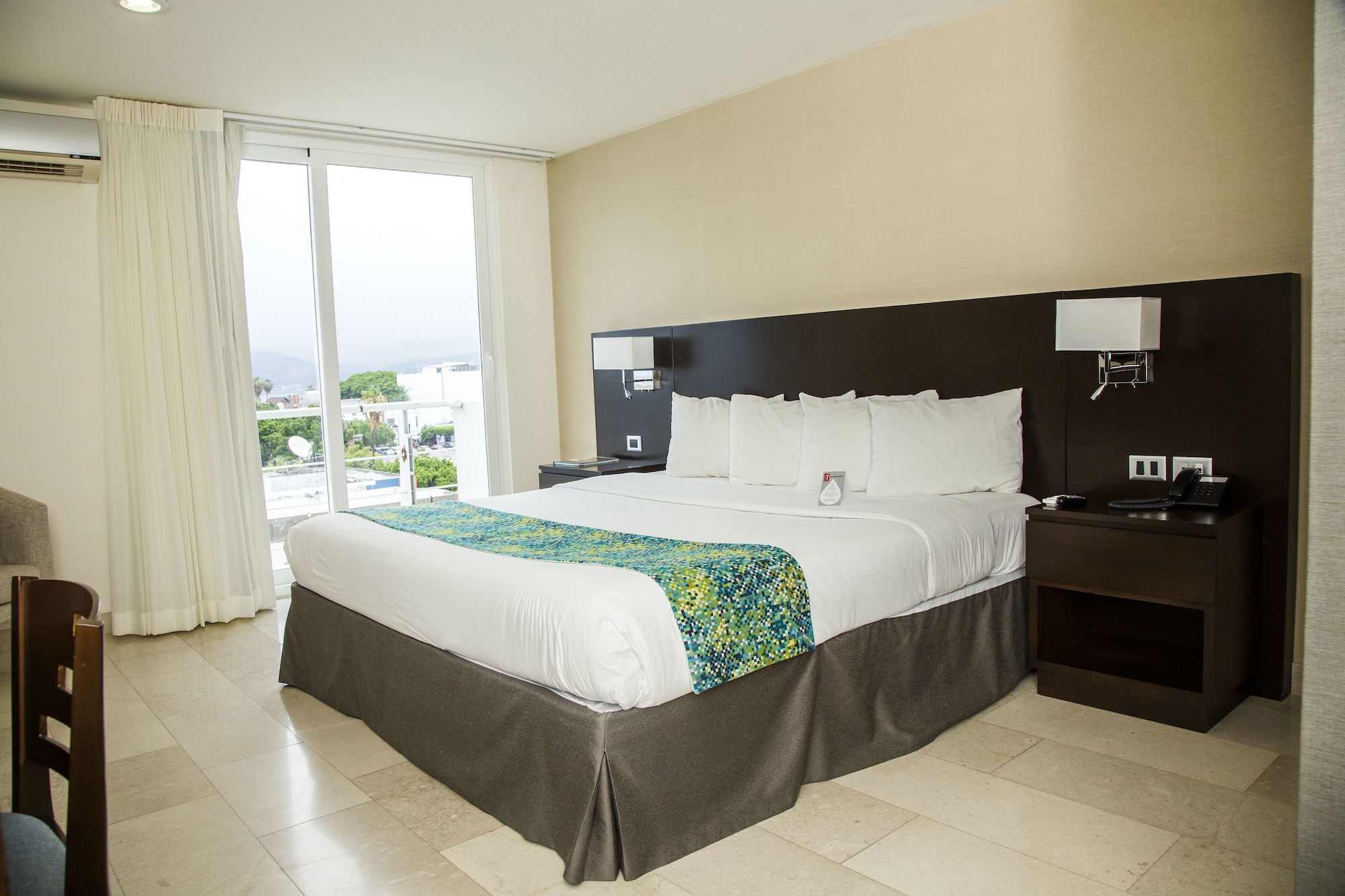 Hotel Seven Crown La Paz Malecón