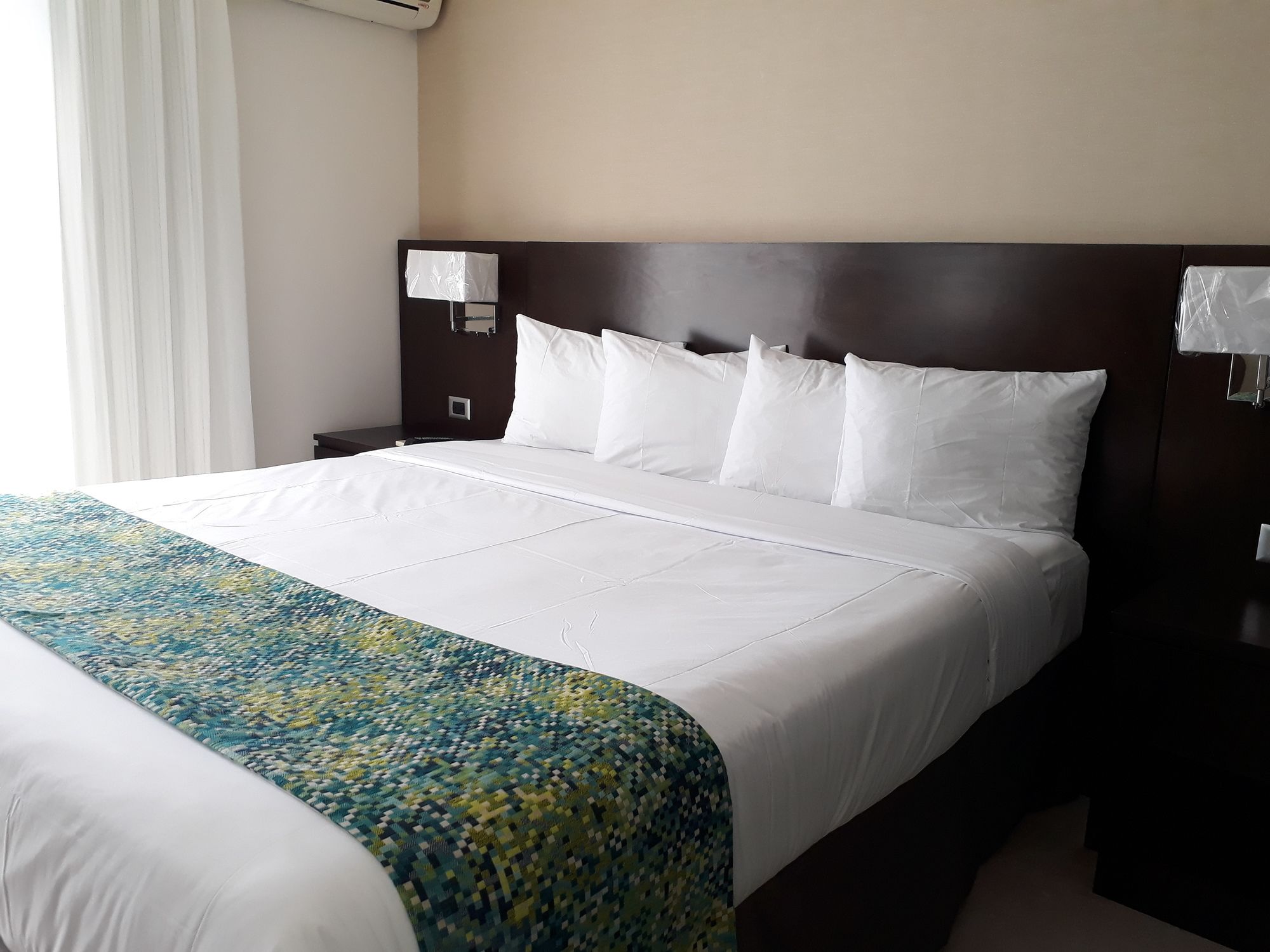Hotel Seven Crown La Paz Malecón