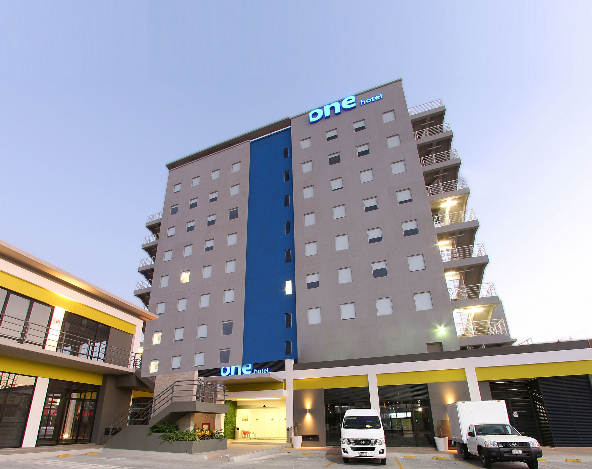 One La Paz