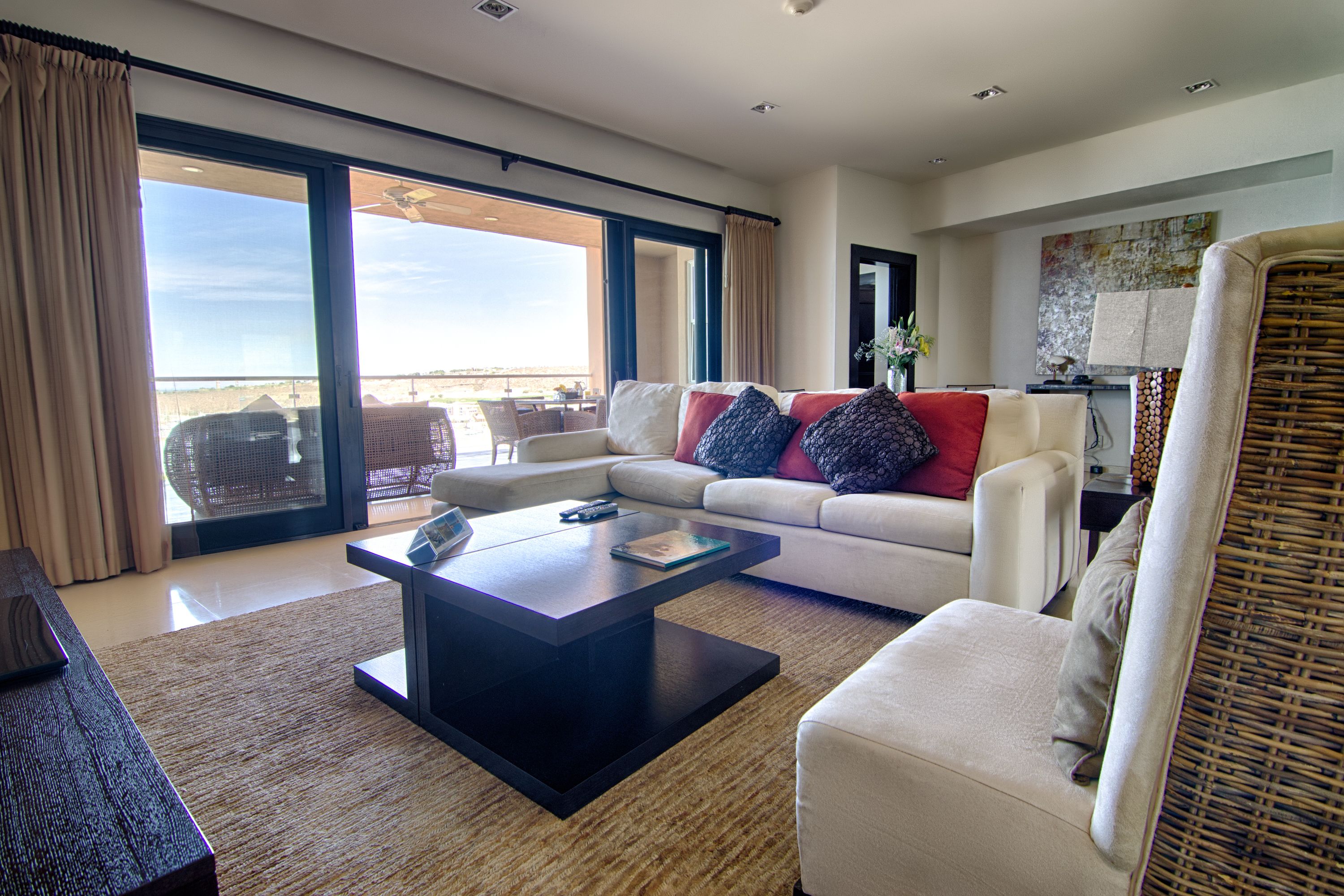 Puerta Cortes Residences