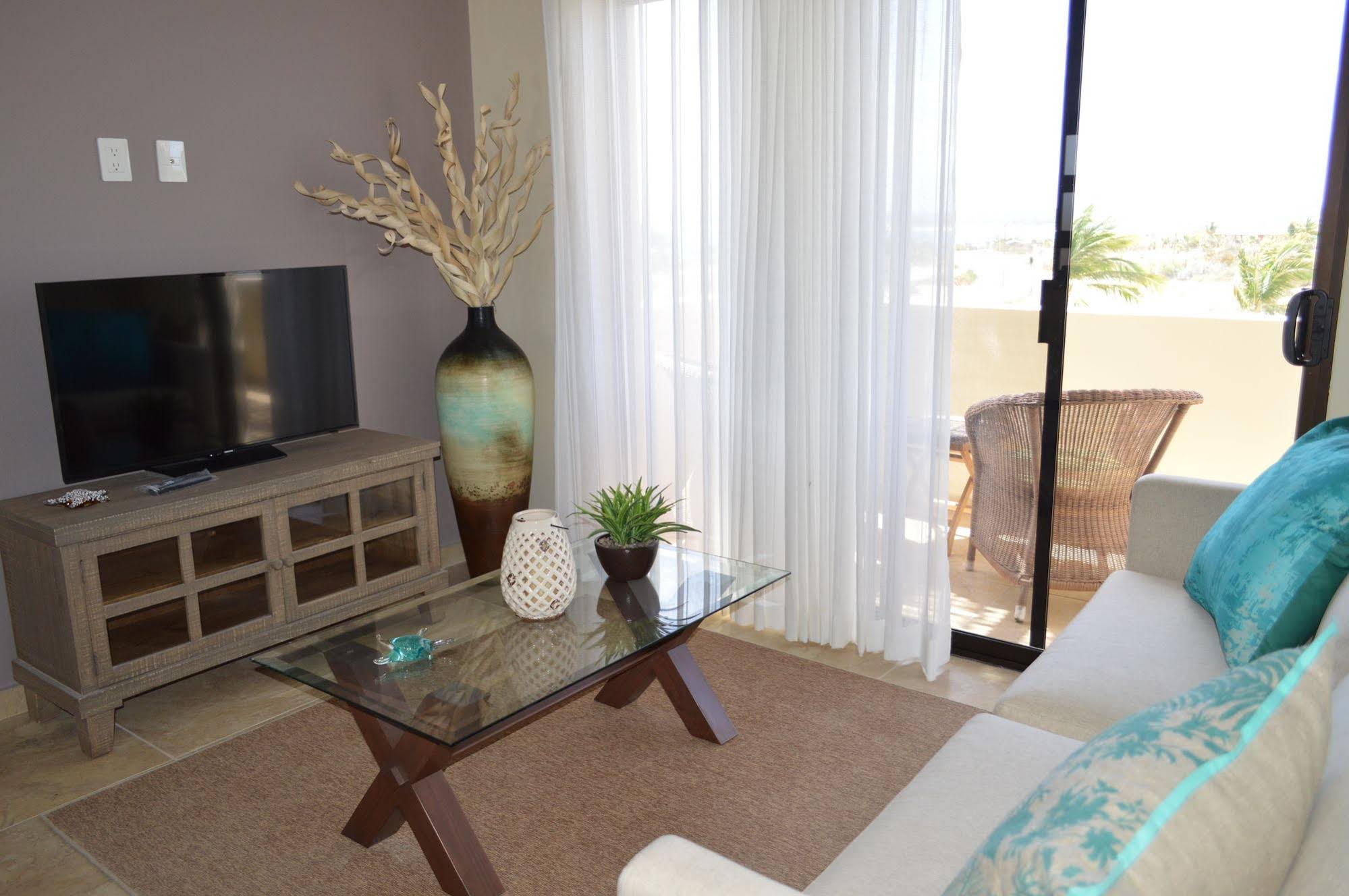 Club Cerralvo Hotel & Residences