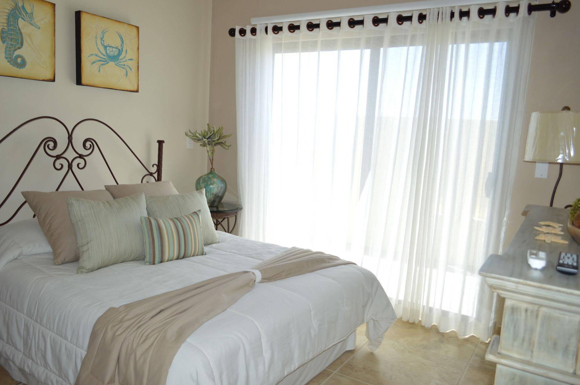 Club Cerralvo Hotel & Residences