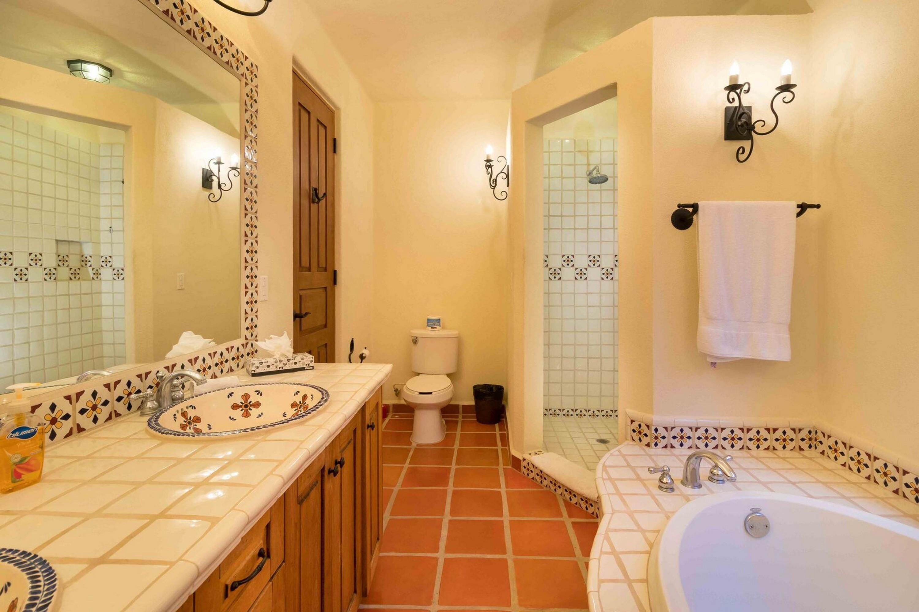 Casa De La Alegria 3BR by Casago