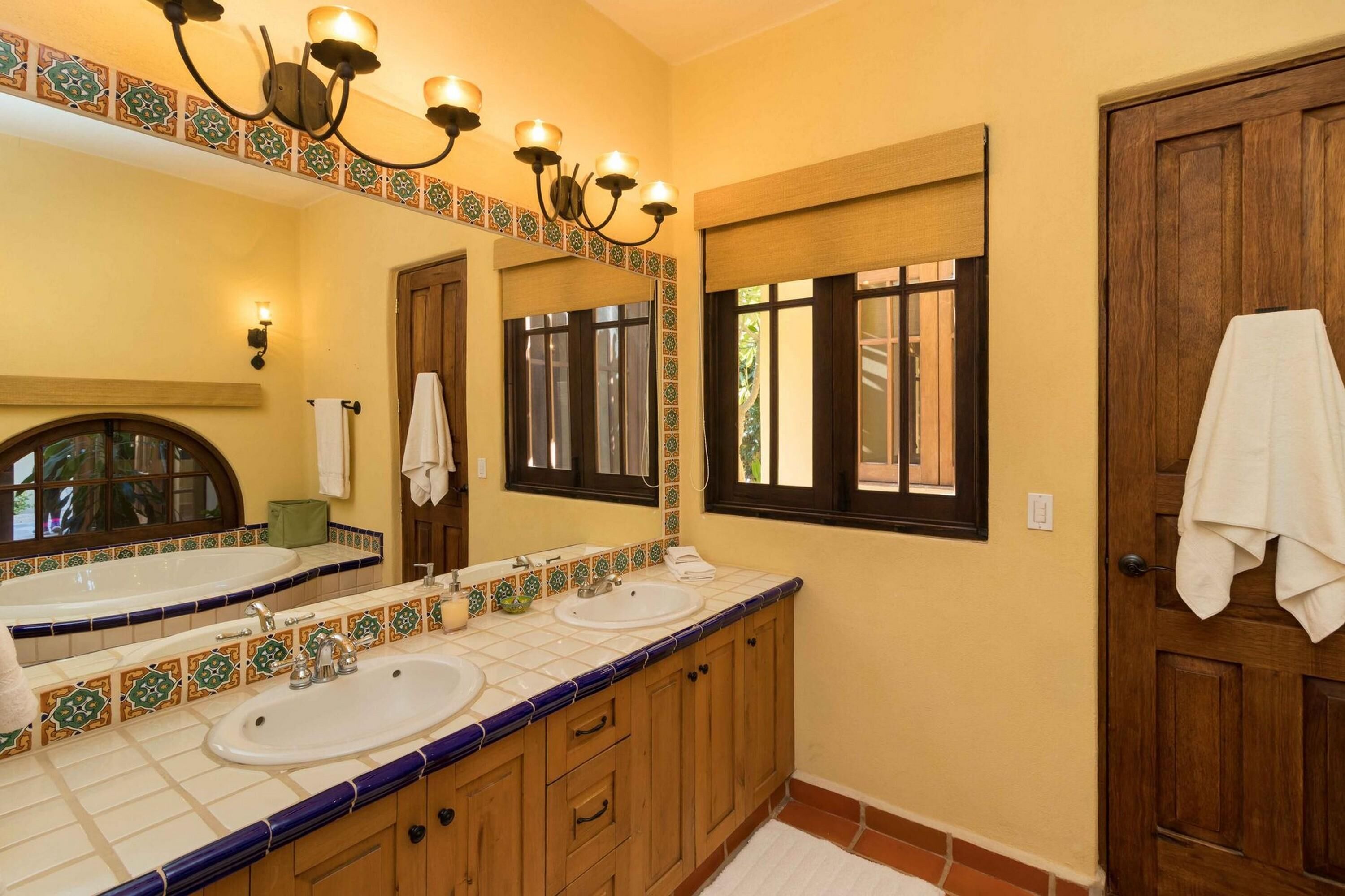 Casa Del Sol by Casago