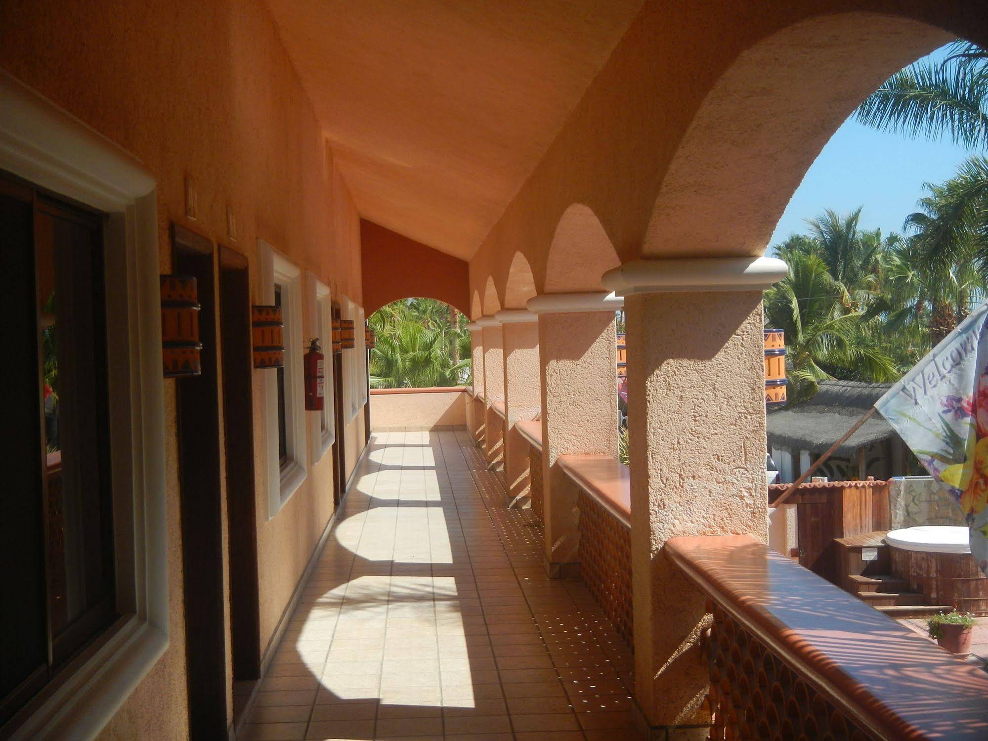 Los Barriles Hotel