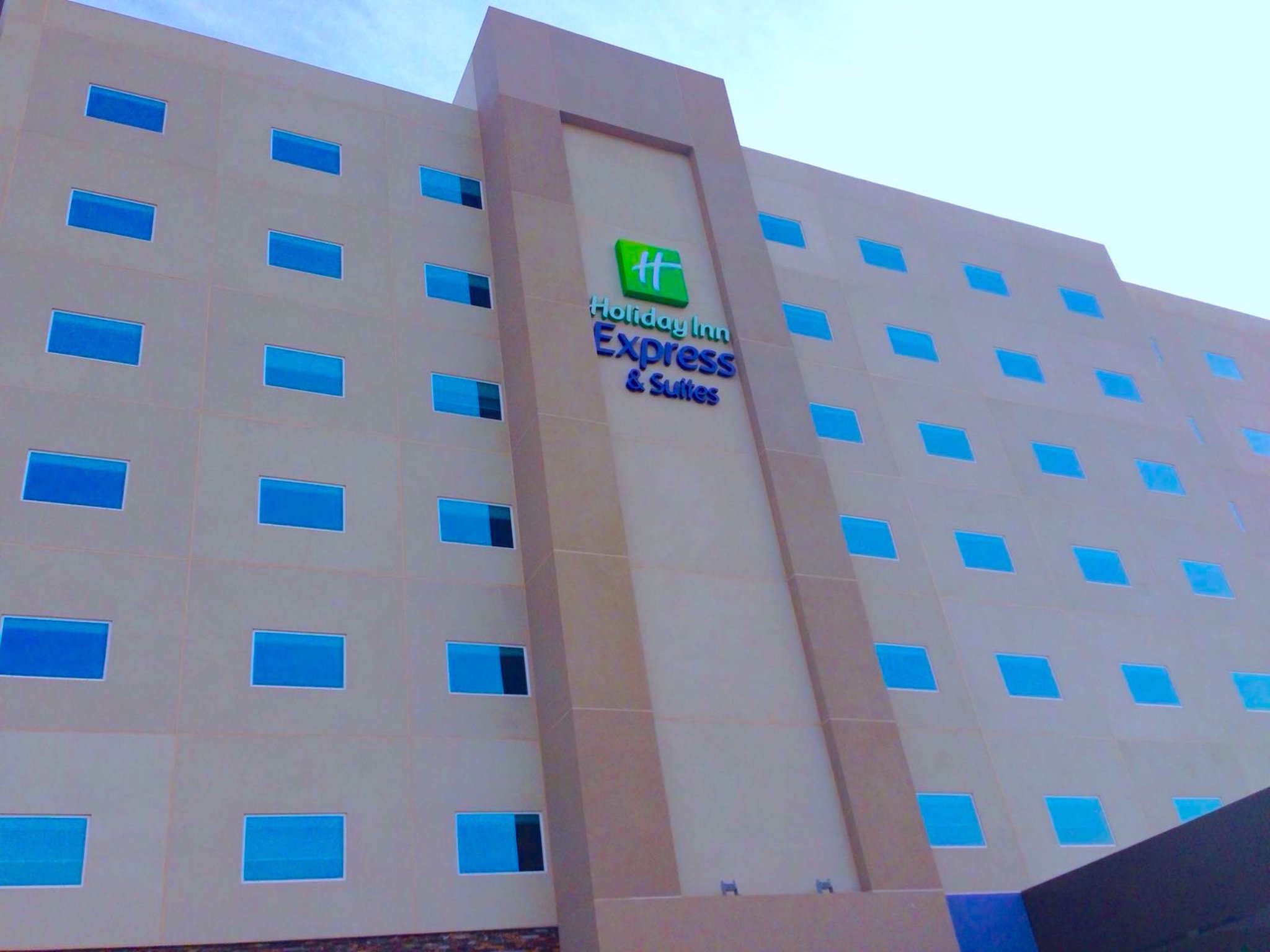 Holiday Inn Express & Suites Mexicali