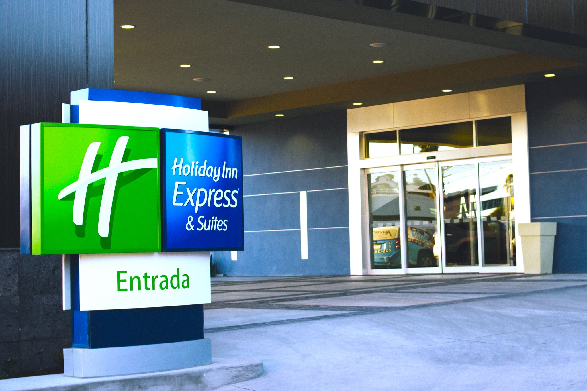 Holiday Inn Express & Suites Mexicali