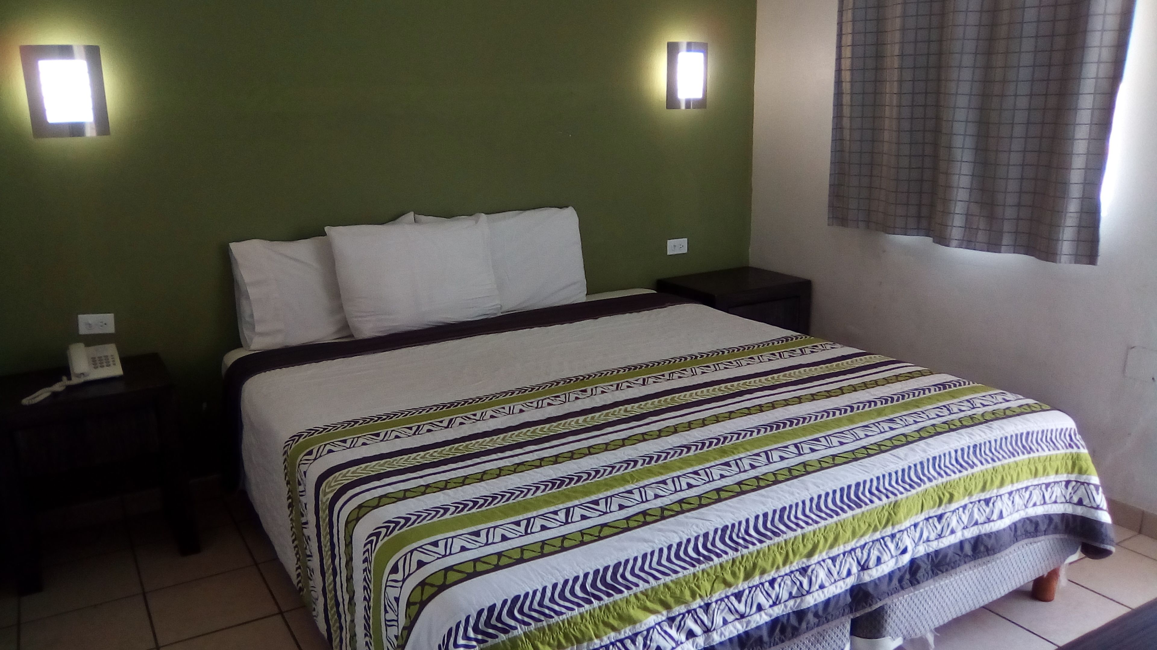Hotelco Inn