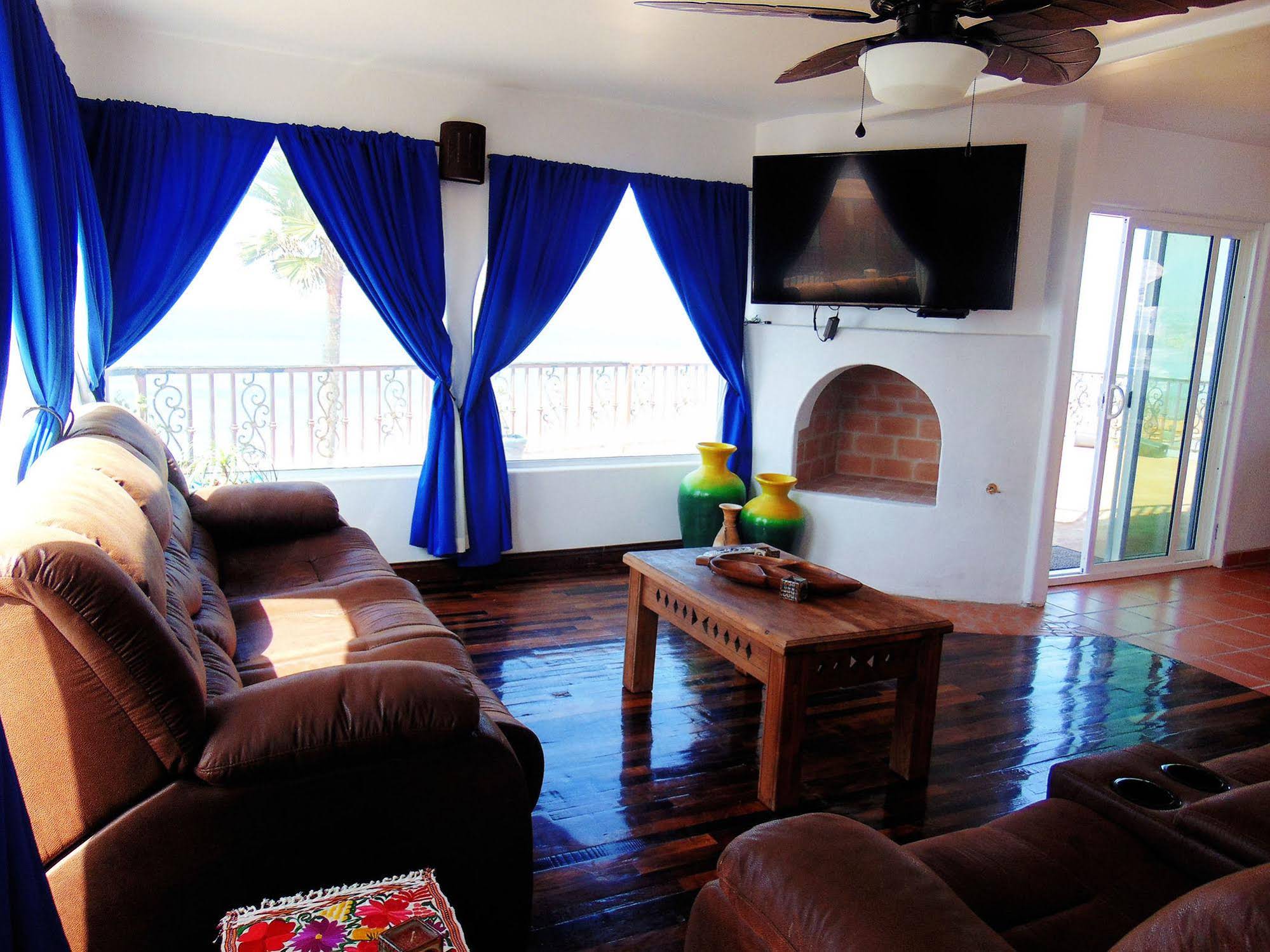 Casa Playa Baja