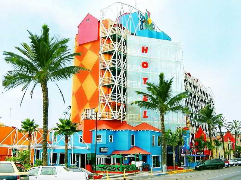 Festival Plaza