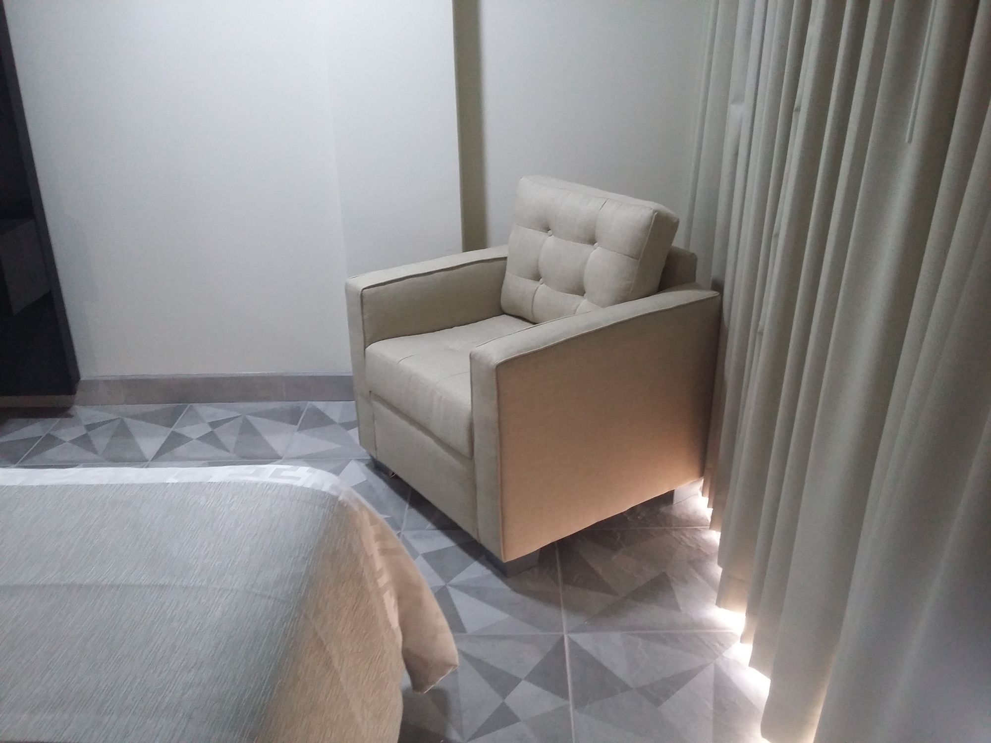 Hotel Corona Plaza