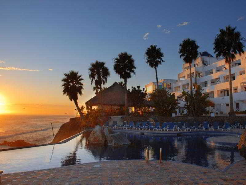 Las Rocas Resort & Spa