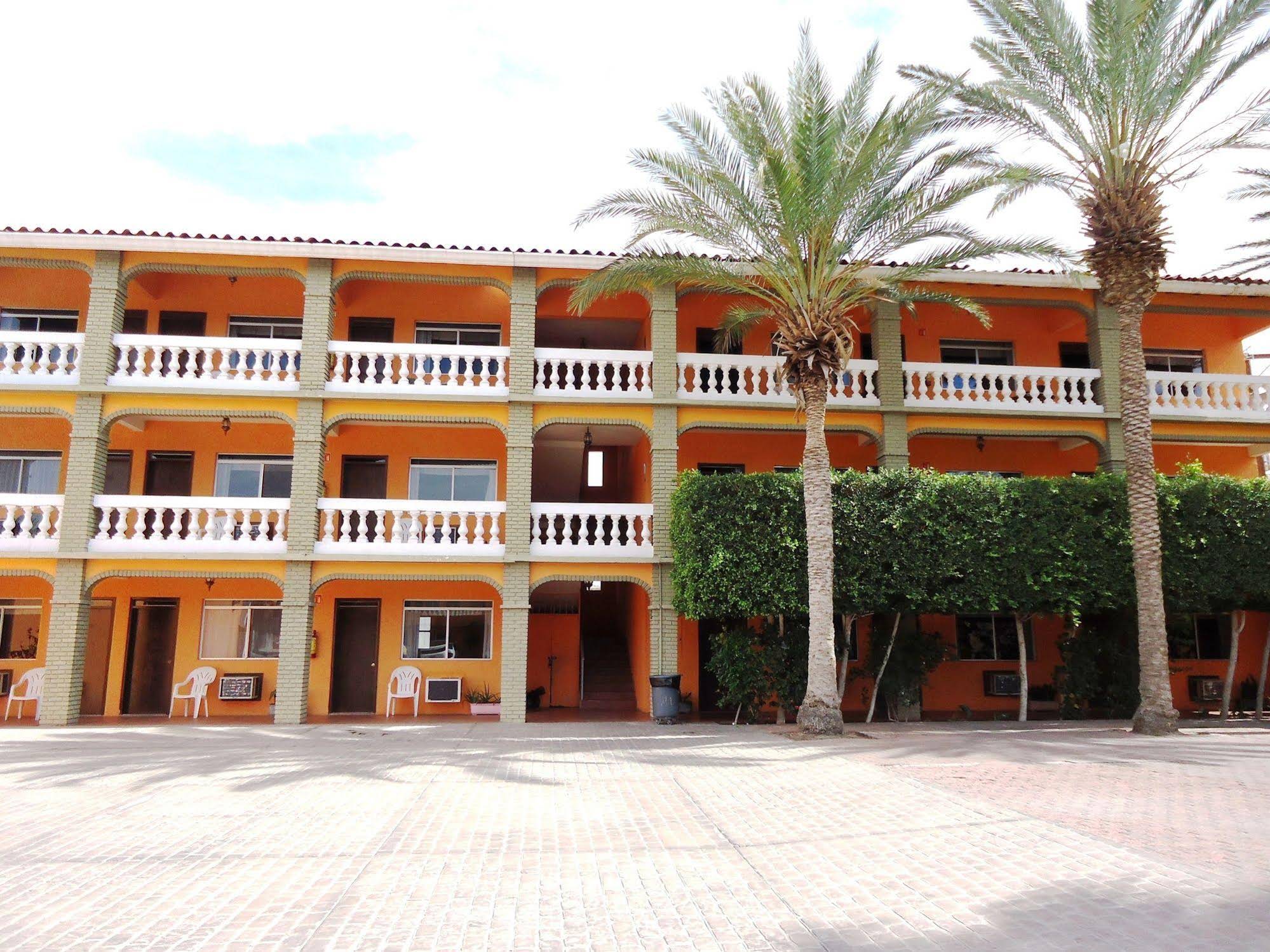 Hotel La Hacienda de la Langosta Roja
