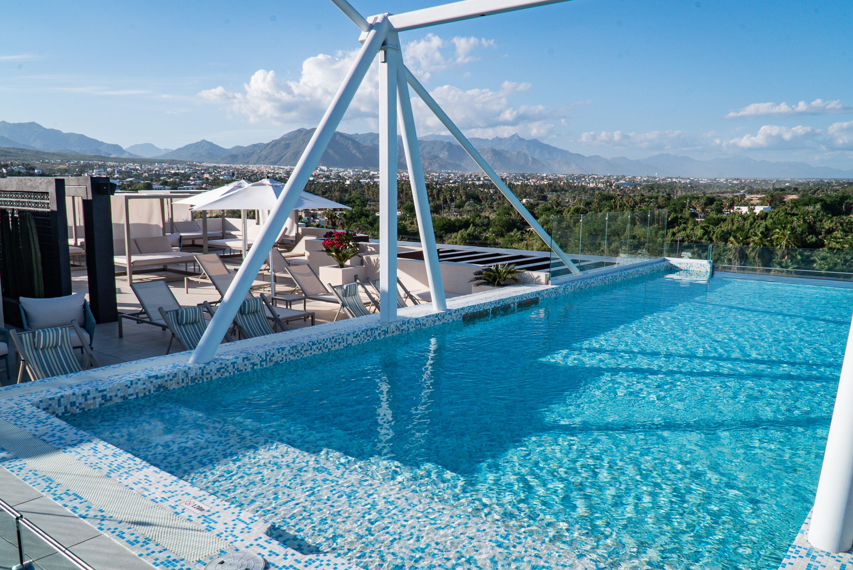 Flamboyan Hotel & Residences
