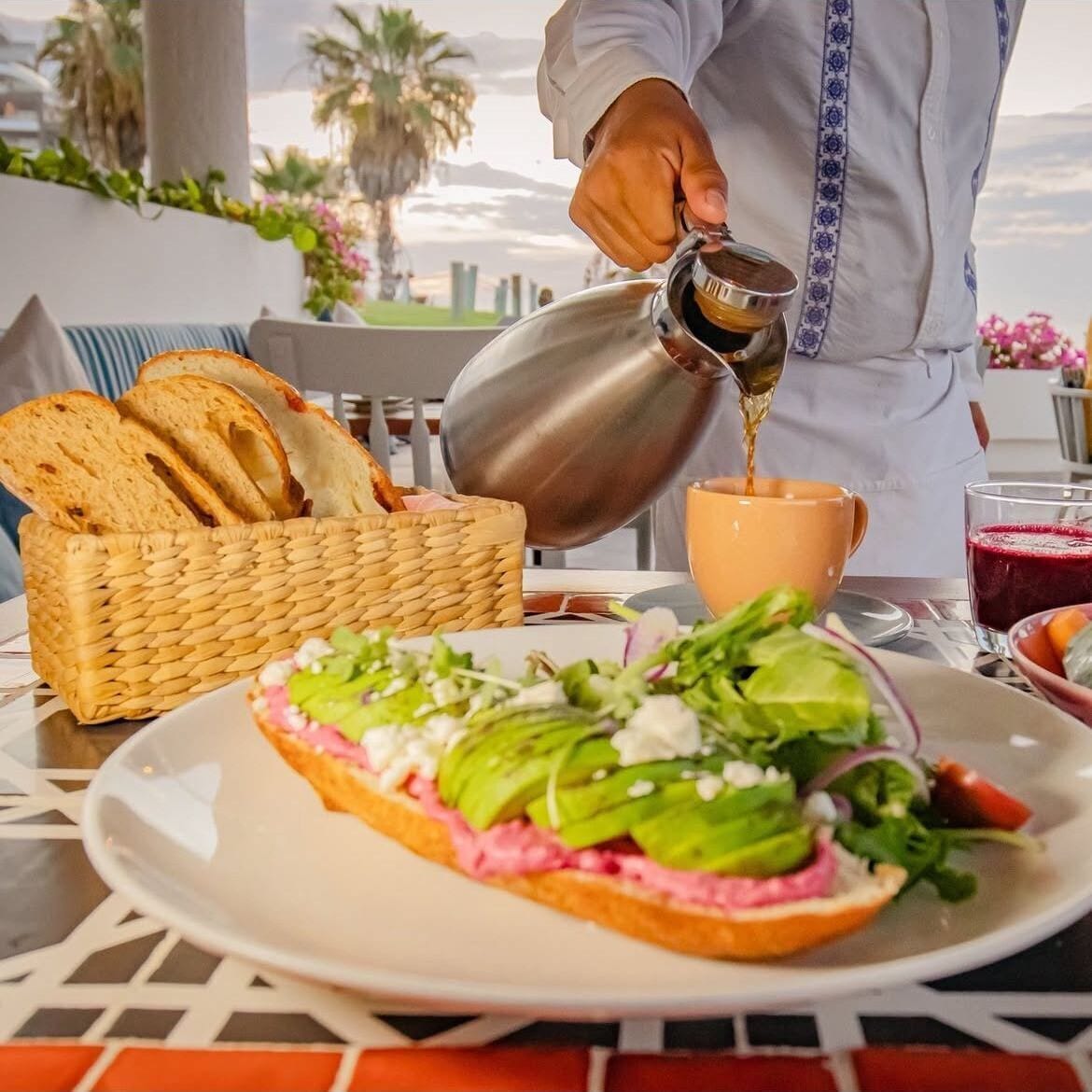 Mar del Cabo by Velas Resorts