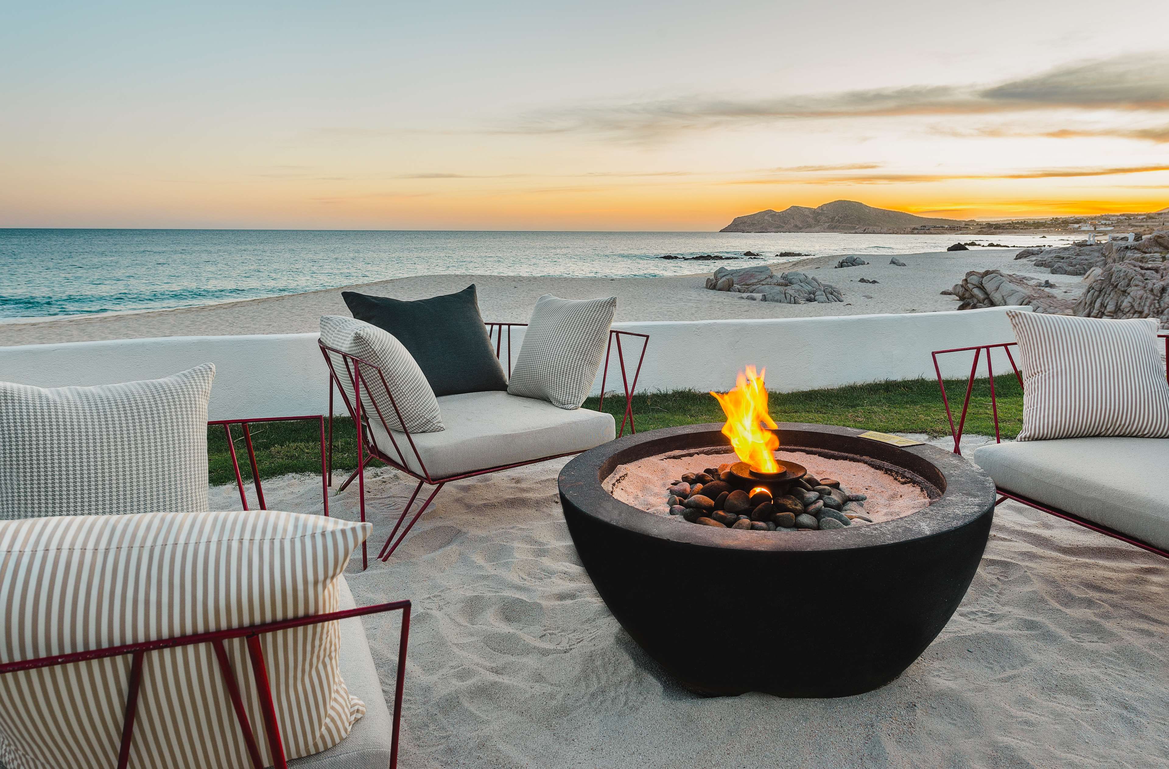 Mar del Cabo by Velas Resorts