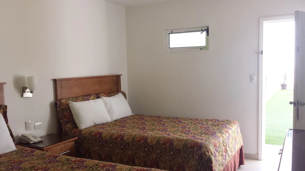 Hotel Baja