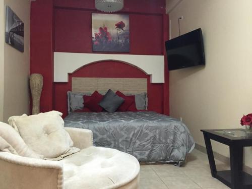 Hotel Revolucion