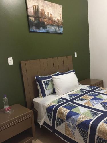 Hotel Revolucion
