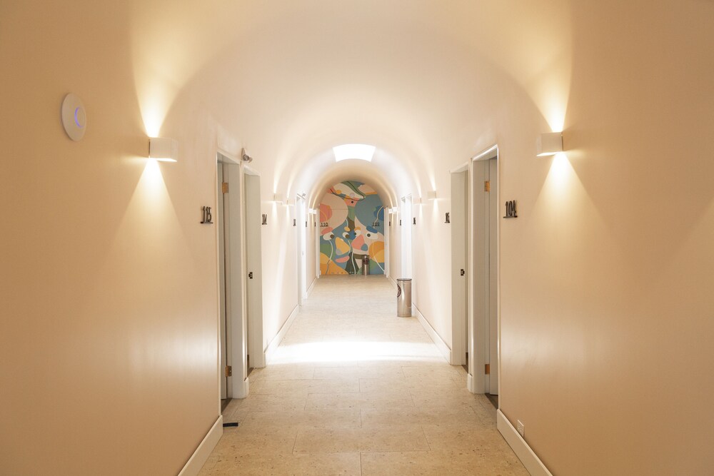 Nook Hotel