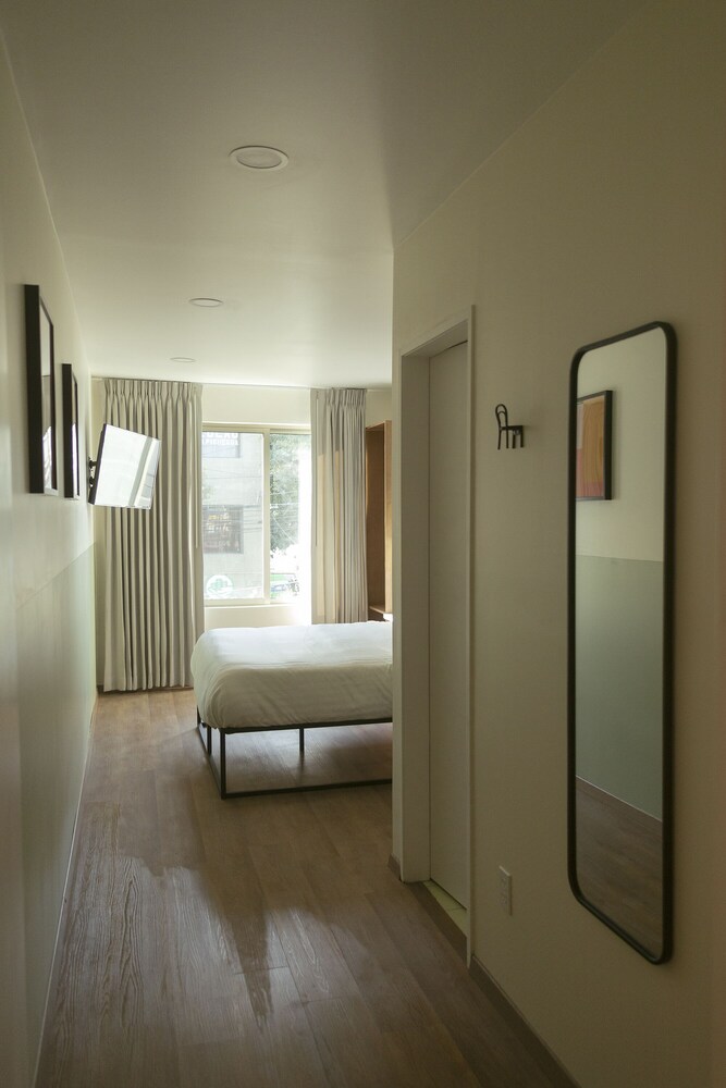 Nook Hotel