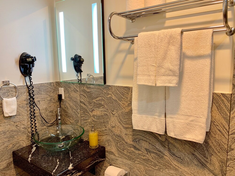 Rio Suites Hotel & Apartments