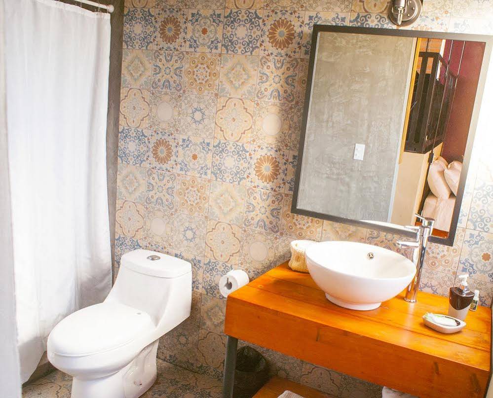 Maglen Tesela Hotel