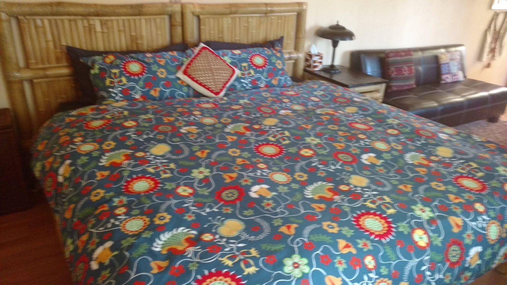VinoPhiliac Bed & Breakfast