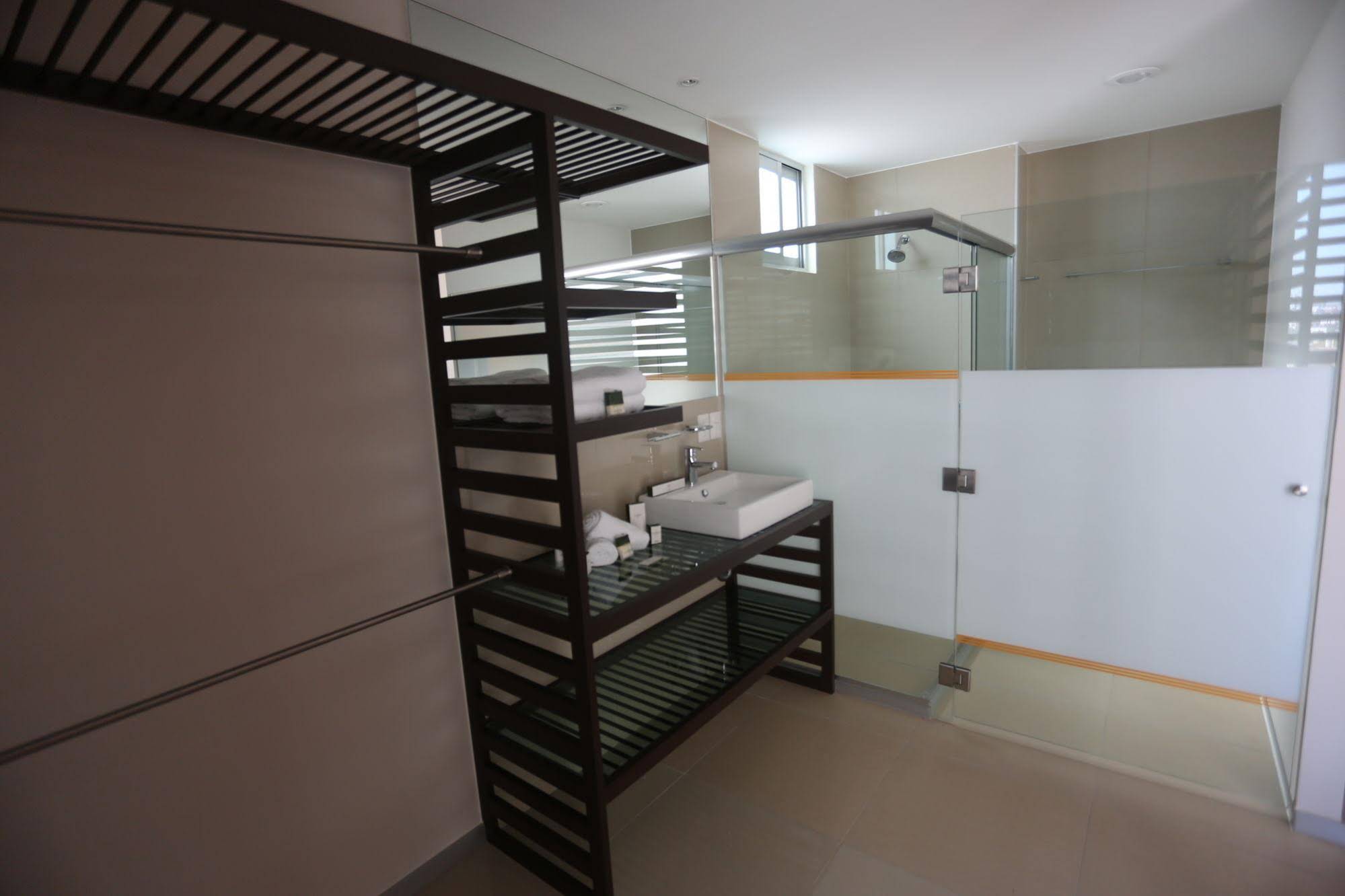 Quetzalcoatl Hotel & Suites Deluxe