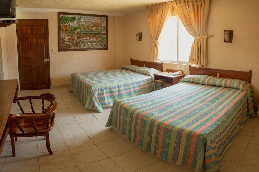 Hotel Kyrios