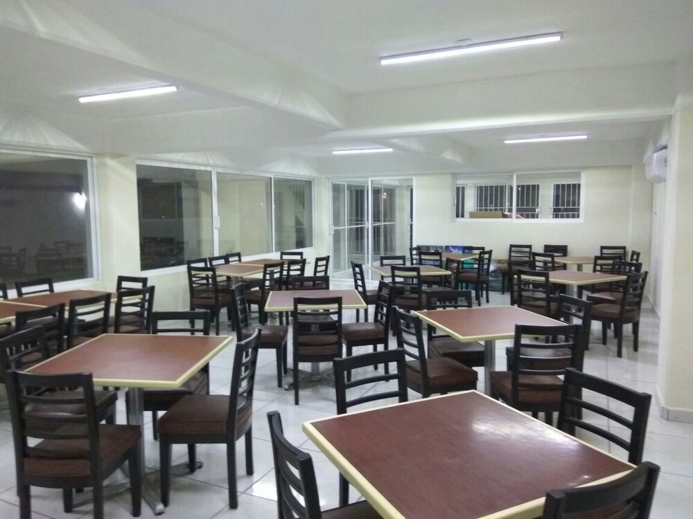 Hotel Puerto Inn