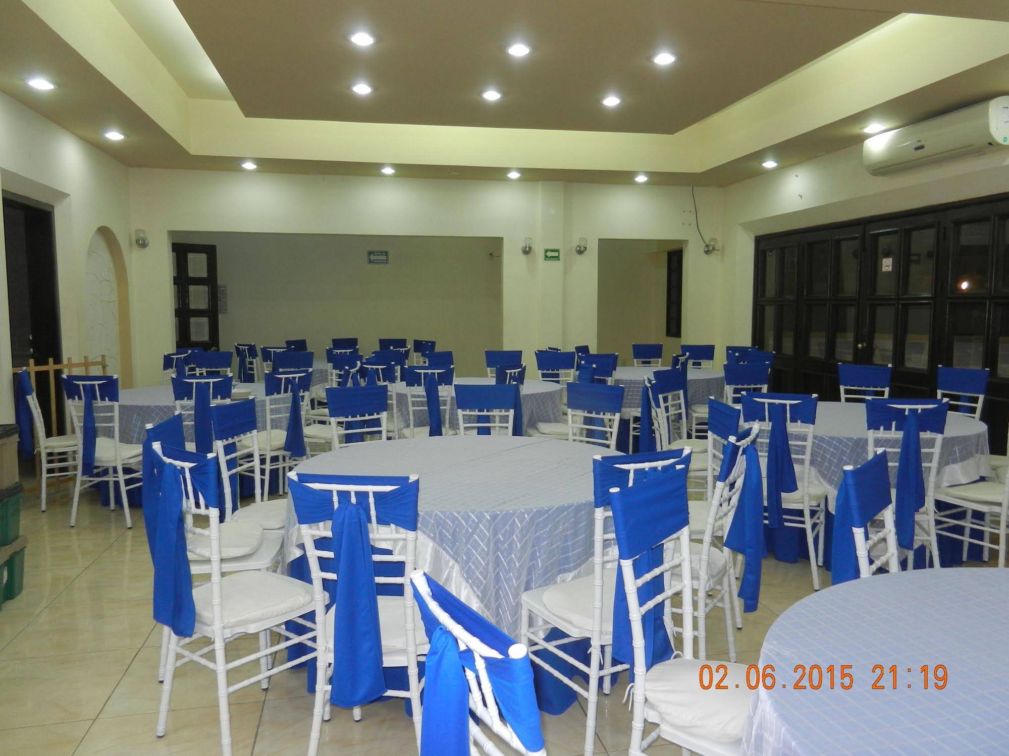 Hotel & Suites San Jose