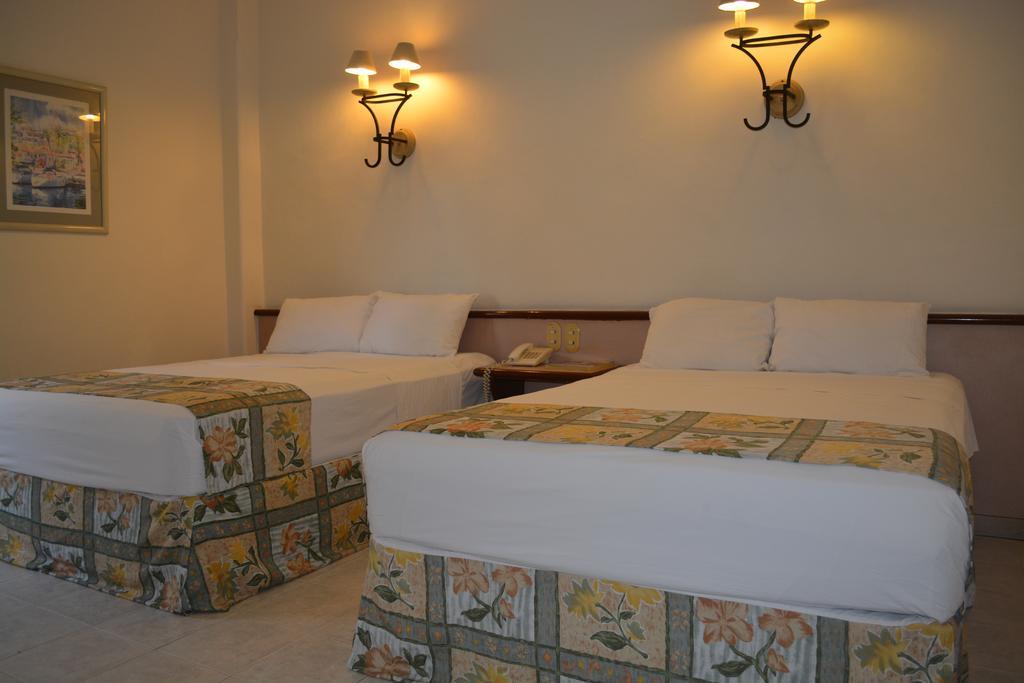 Hotel Ruíz Milán