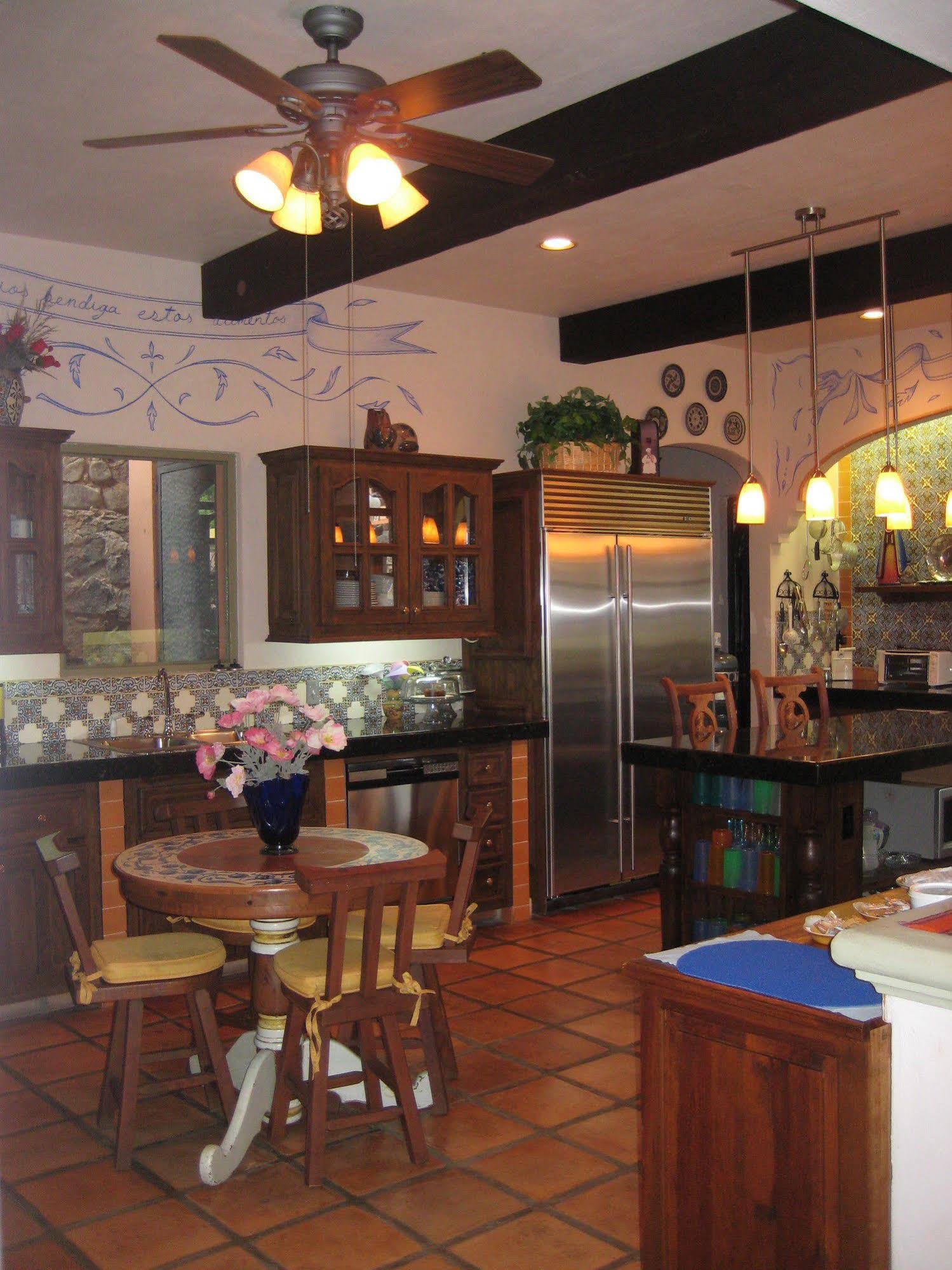 Casa Tres Leones