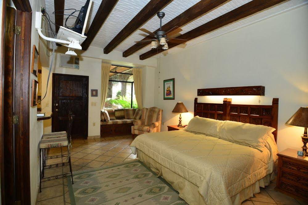 Casa Tres Leones