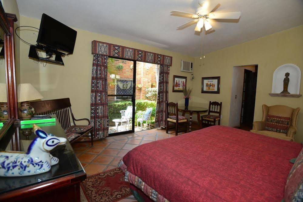 Casa Tres Leones