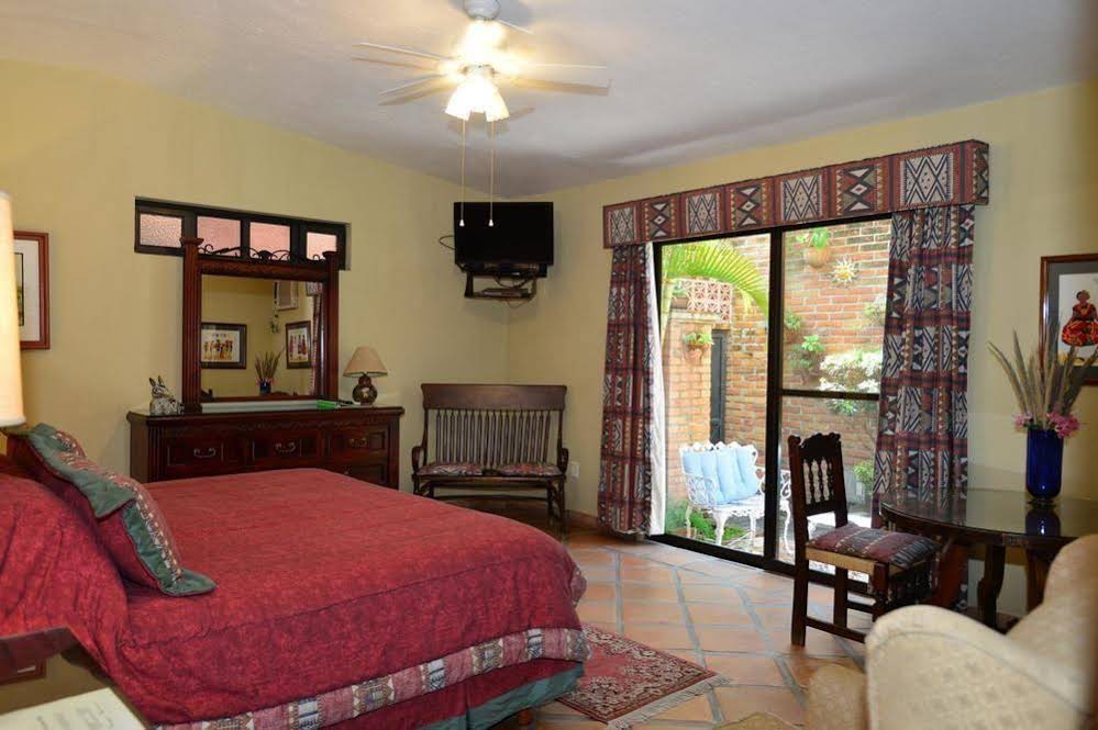 Casa Tres Leones