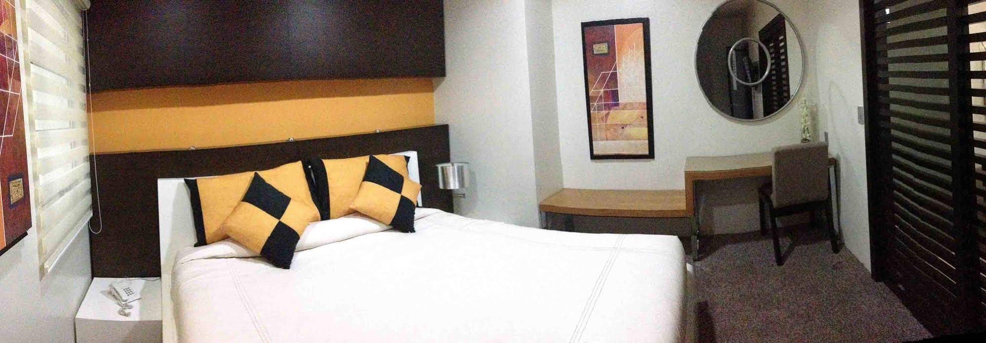 Hotel Centinela Grand
