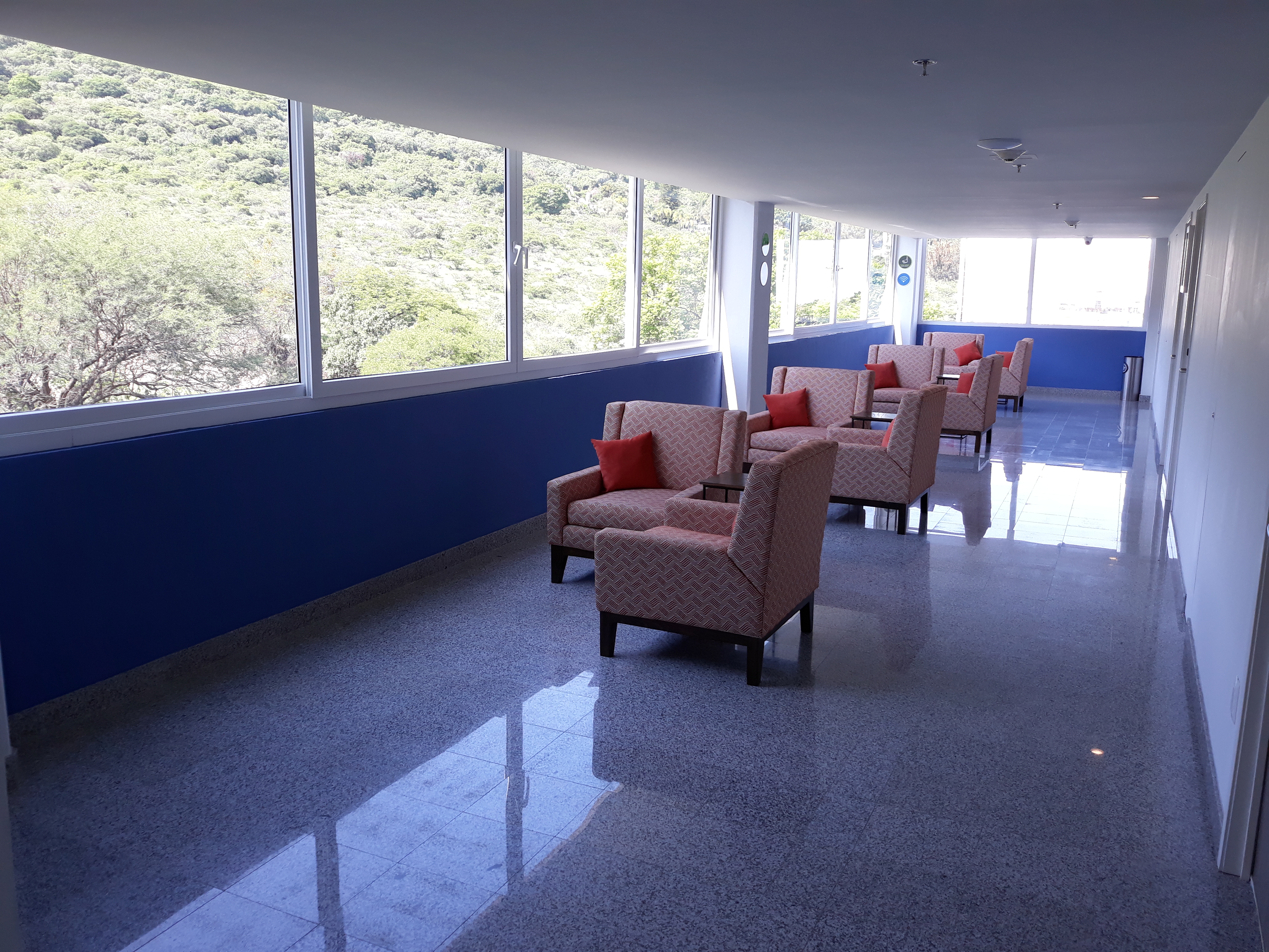 HS HOTSSON Smart Chapala