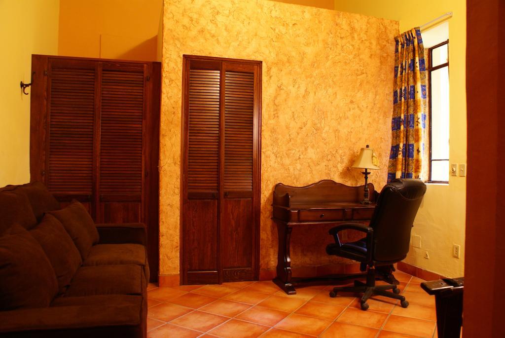 Casa Alebrijes Gay Hotel