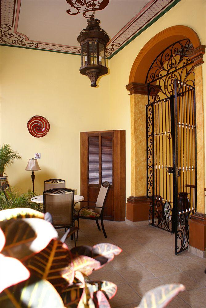 Casa Alebrijes Gay Hotel