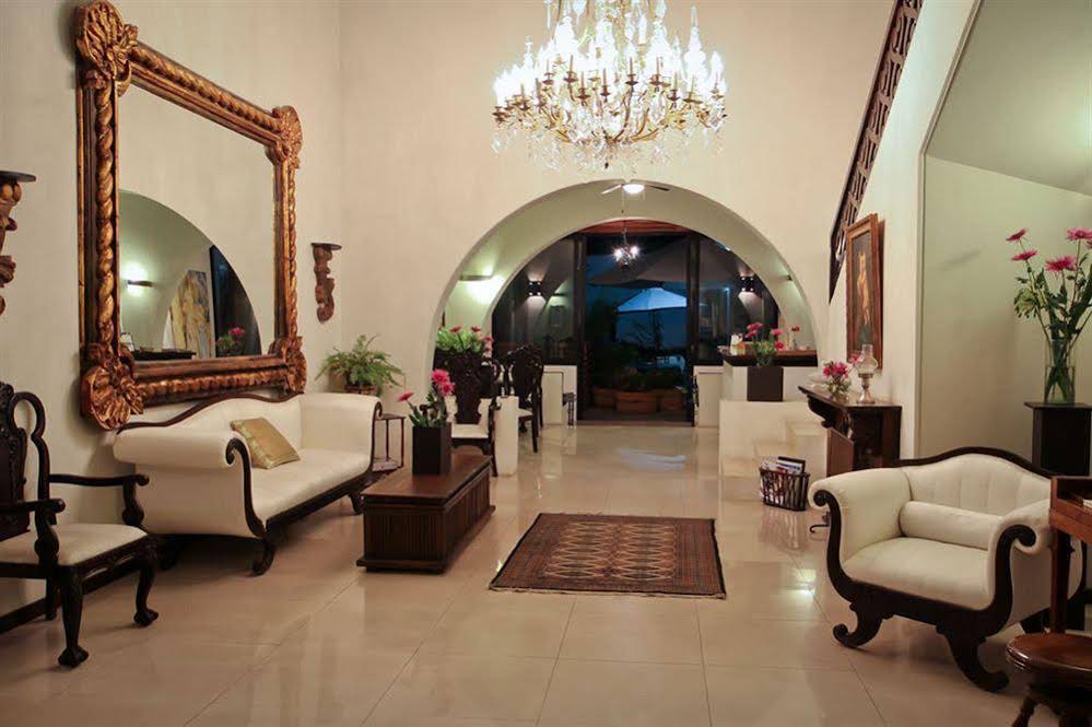 Casa Madonna Providence Hotel Boutique