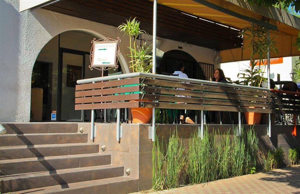 Casa Madonna Providence Hotel Boutique