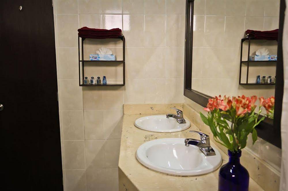Casa Madonna Providence Hotel Boutique