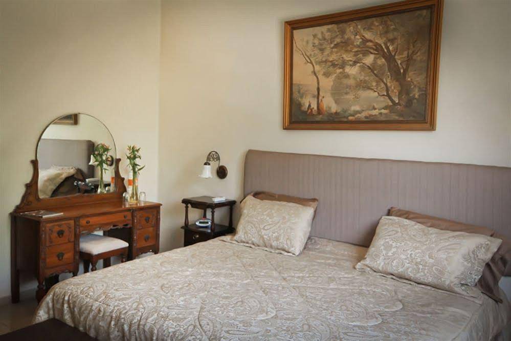 Casa Madonna Providence Hotel Boutique