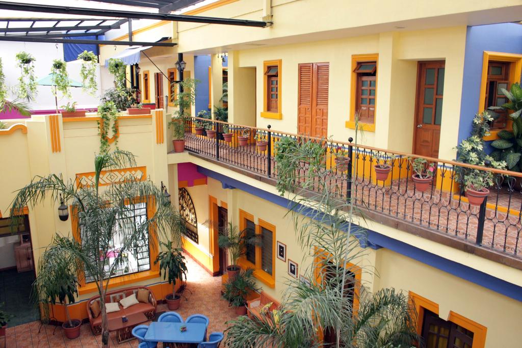 Casa Vilasanta Hostel