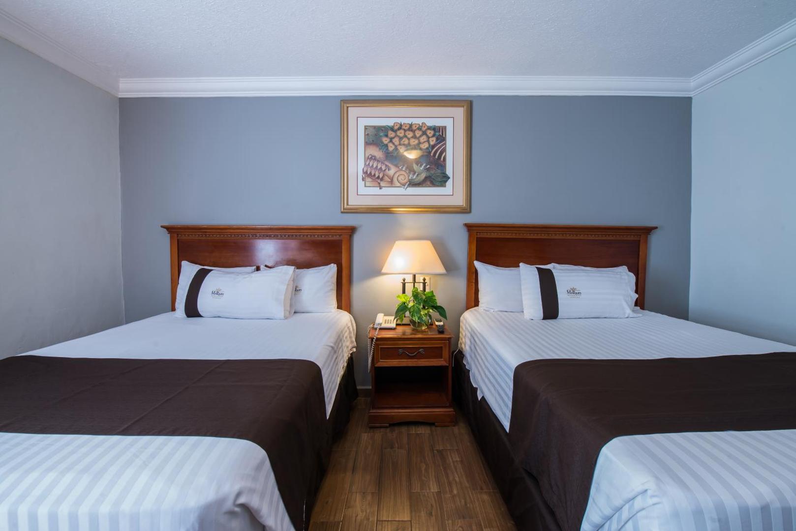 Del Marqués Hotel & Suites